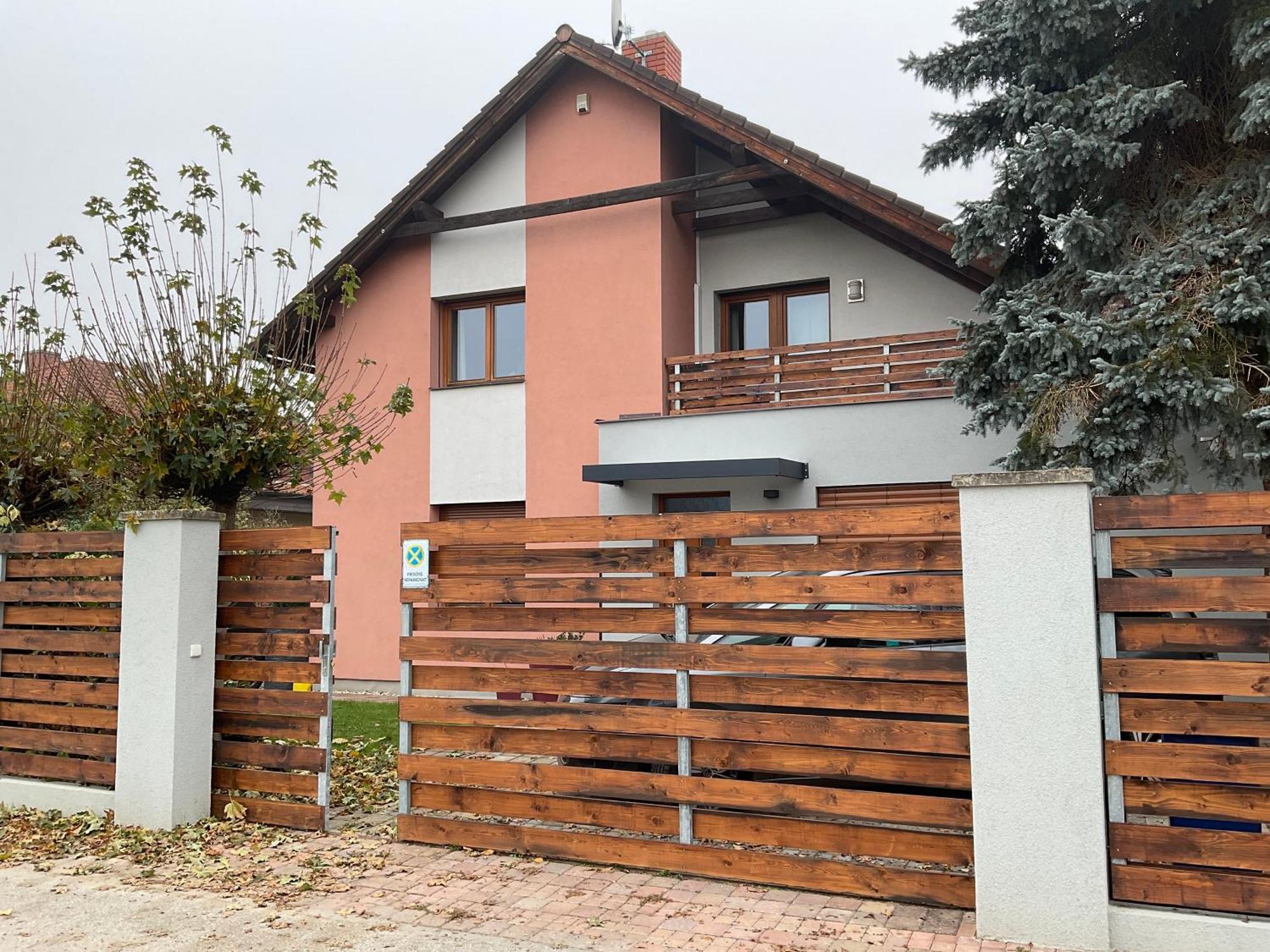 Apartman U Lesa Nové Jirny Dış mekan fotoğraf